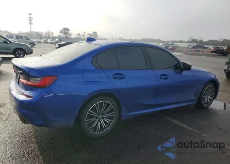 2021 BMW 330Xi z USA, uszkodzony, nr VIN 3MW5R7J09M8B69185